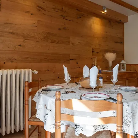 App F2 44 M² Au Rez-de-chaussee Apartment Rochesson